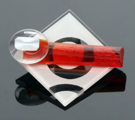 23 brošňa, 2008, sklo, zrkadlo, kov